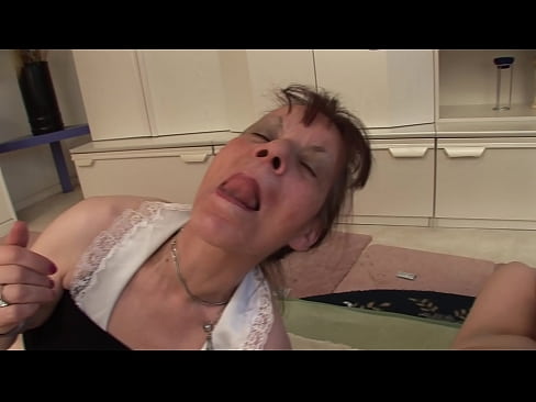 ❤️ Twee oumas en een oupa het 'n drietal ️ Pornovideo by porn af.91sesex101.top ❌️❤